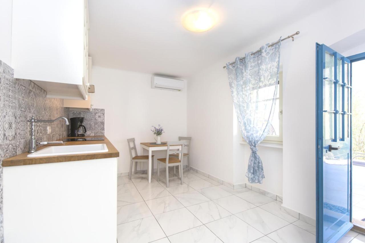 Hea Apartments Sveta Marina Екстер'єр фото